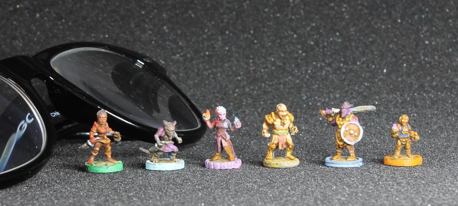 Gloomhaven: Buttons & Bugs, photo 2