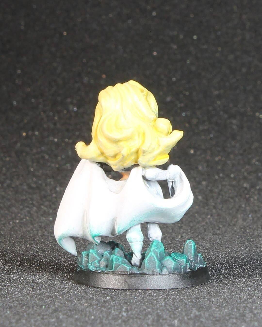 Emma Frost, photo 2